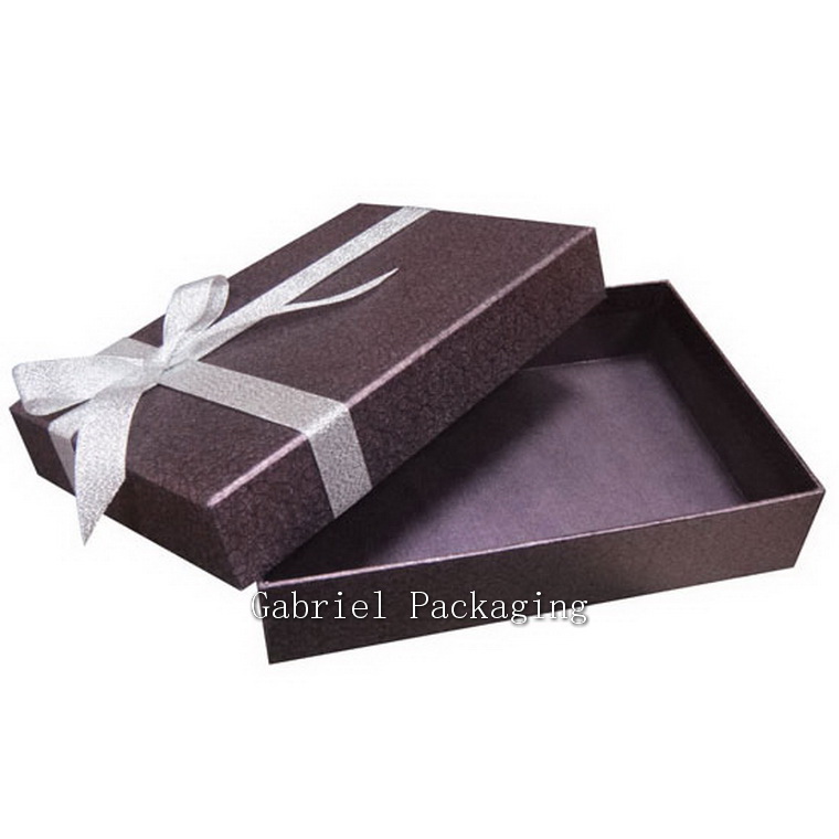 Vogue Cardboard Gift Box with Ribbon for Underwear