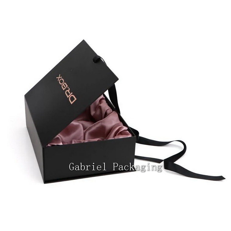 Custom Logo Black Magnetic Cardboard Paper Gift Wig Luxury Packaging Gift Box with Ribbon Closure